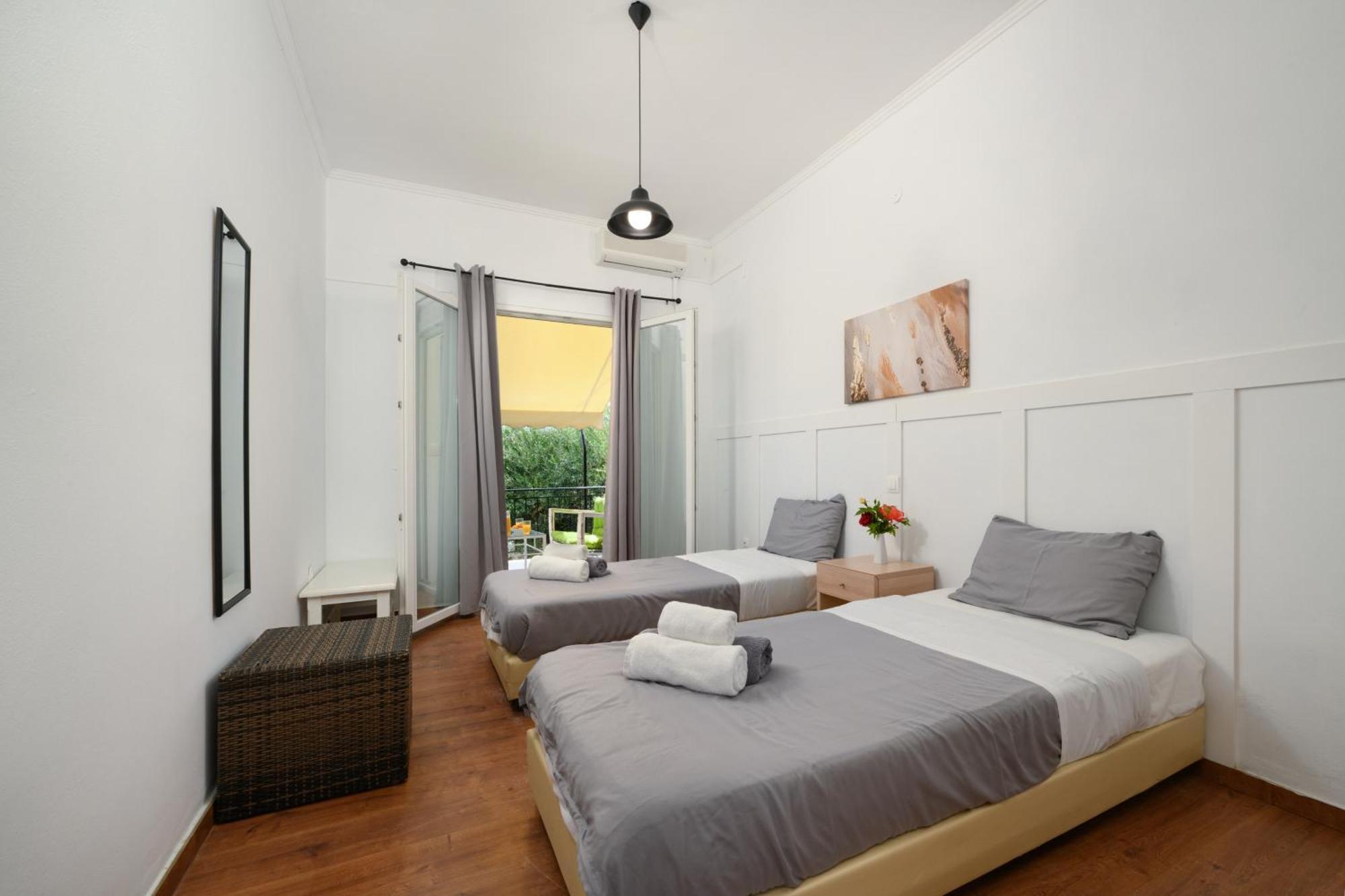 Olive Grove Poolside Apartments Benitses  Exterior foto